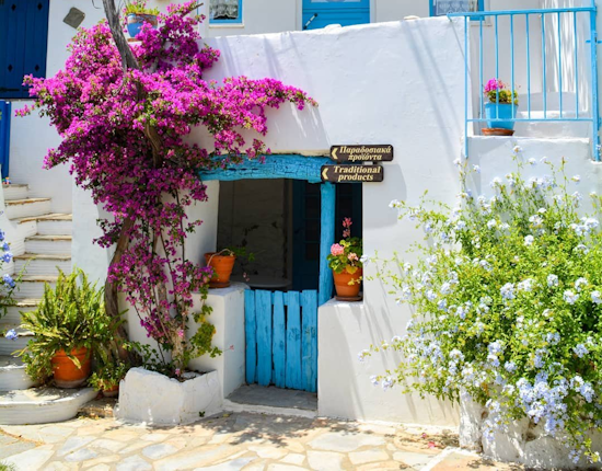 Πλειστηριασμός ξενοδοχείου στην Τήνο