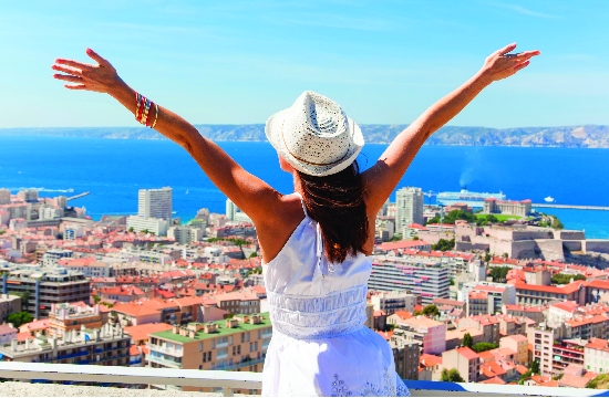 Τουρισμός 2023 | Η Ελλάδα στο top10 των ευρωπαϊκών χωρών για τους ταξιδιώτες από τις άλλες ηπείρους