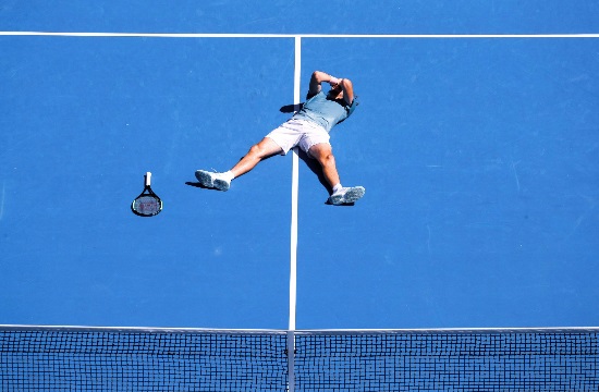 Θρίαμβος του Τσιτσιπά: Ιστορική πρόκριση για την Ελλάδα στους 4 του Australian Open