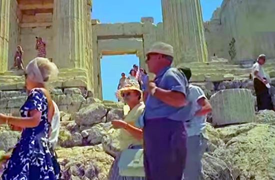 Ιστορικό ντοκουμέντο: Ο τουρισμός στην Ελλάδα 50 χρόνια πριν!