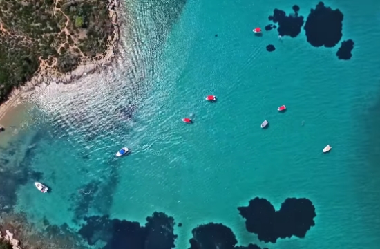 Blue Lagoon: Όταν η Καραϊβική "υποκλίνεται" στην ομορφιά της Χαλκιδικής