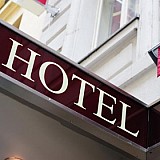 Δικαίωση καμαριέρας για "οικειοθελή αποχώρηση" από ξενοδοχείο στον Πλατανιά