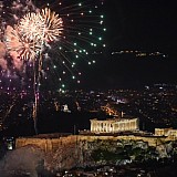 Με λάμψη, συναίσθημα και συμβολισμούς υποδέχθηκε το 2021  στον Λυκαβηττό ο Δήμος Αθηναίων