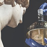 Άγνωστο άγαλμα της Αφροδίτης εκτίθεται στο Εθνικό Αρχαιολογικό Μουσείο με αρώματα της αρχαιότητας