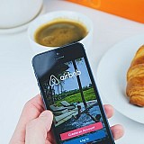 Airbnb: Τέλος στην προσθήκη νέων Εμπειριών