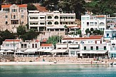 Mirror: Το "low profile" Ελληνικό νησί που ανταγωνίζεται τη Μύκονο και τη Σαντορίνη!
