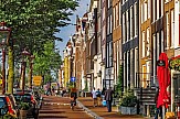 Ολλανδία: Αύξηση ρεκόρ στους μισθούς αλλά το πραγματικό εισόδημα μειώθηκε