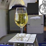 Business Traveller: Οι αεροπορικές εταιρίες με το καλύτερο κρασί στις πτήσεις