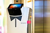 8 καινοτομίες στα ξενοδοχεία της Starwood - έξυπνοι καθρέφτες, τσεκ-ιν με το κινητό, μπάτλερ-ρομπότ...
