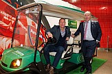 Europcar: αυτοκινητάκια γκολφ για τις μετακινήσεις σε εκθεσιακούς χώρους