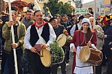 To έθιμο της "Μόστρας" Θυμιανών στη Χίο και ο χορός ταλίμι