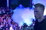 O DJ Nicky Romero ξεσηκώνει το κοινό στο Cavo Paradiso στη Μύκονο