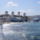 Ελληνικός τουρισμός 2023: 2,8 δισ. ευρώ περισσότερες εισπράξεις από το 2022