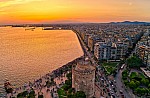 ΜETRO: Στα 22 εστιατόρια με την πιο σέξι θέα στον κόσμο το Adronis Santorini