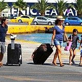 Ελληνικός τουρισμός 2023 | 32 εκατ. τουρίστες στο 11μηνο, πάνω από 20 δισ. ευρώ οι εισπράξεις